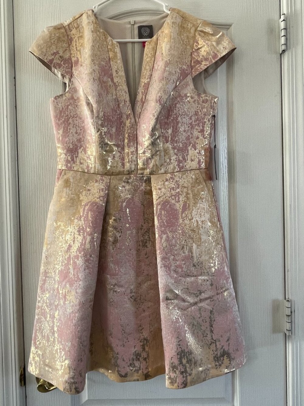 Vince Camuto Metallic Pink Gold Jacquard Fit & Flare Dress Size 10 NWT Cocktail